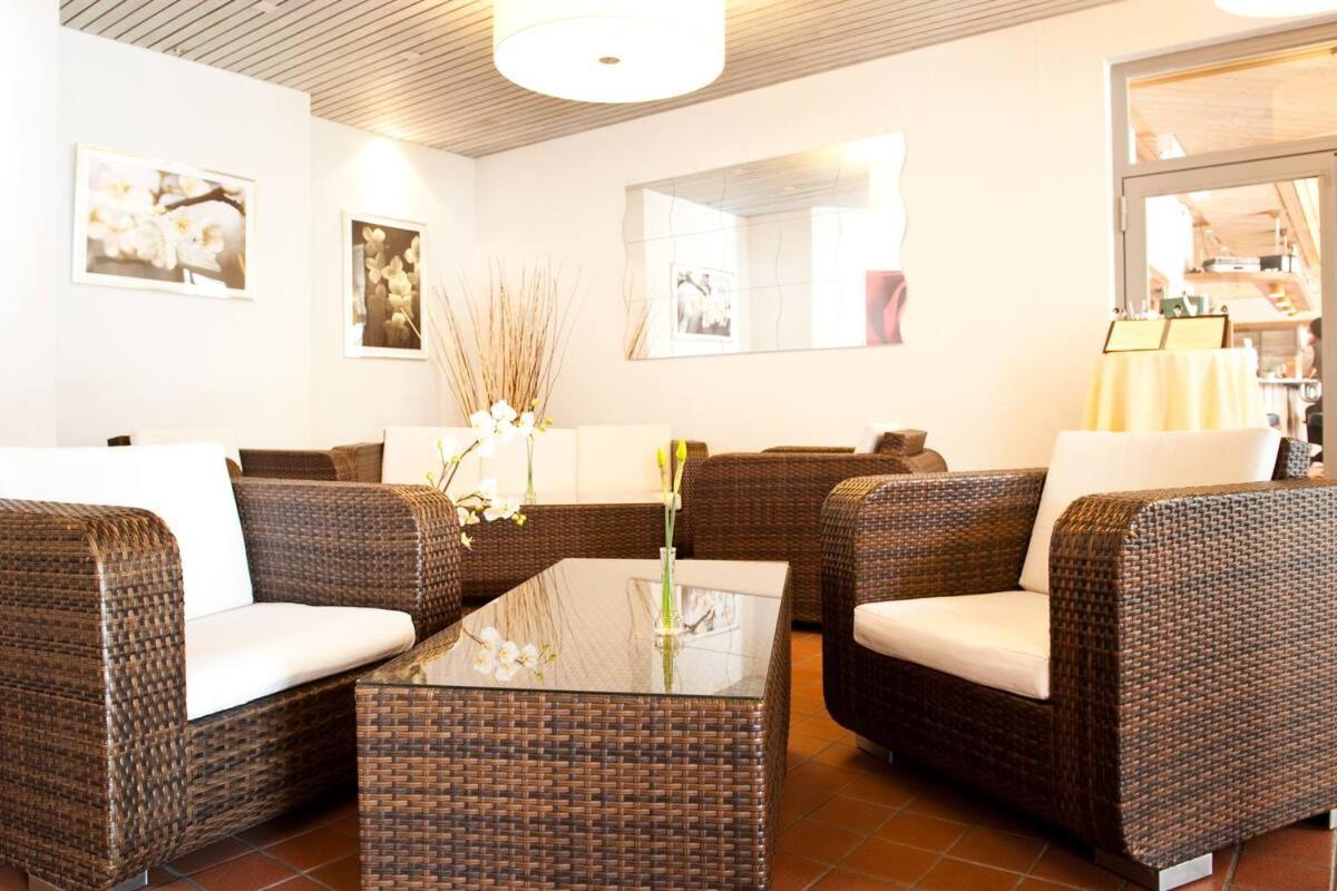 Das Hotel Sherlock Holmes Meiringen Exteriör bild